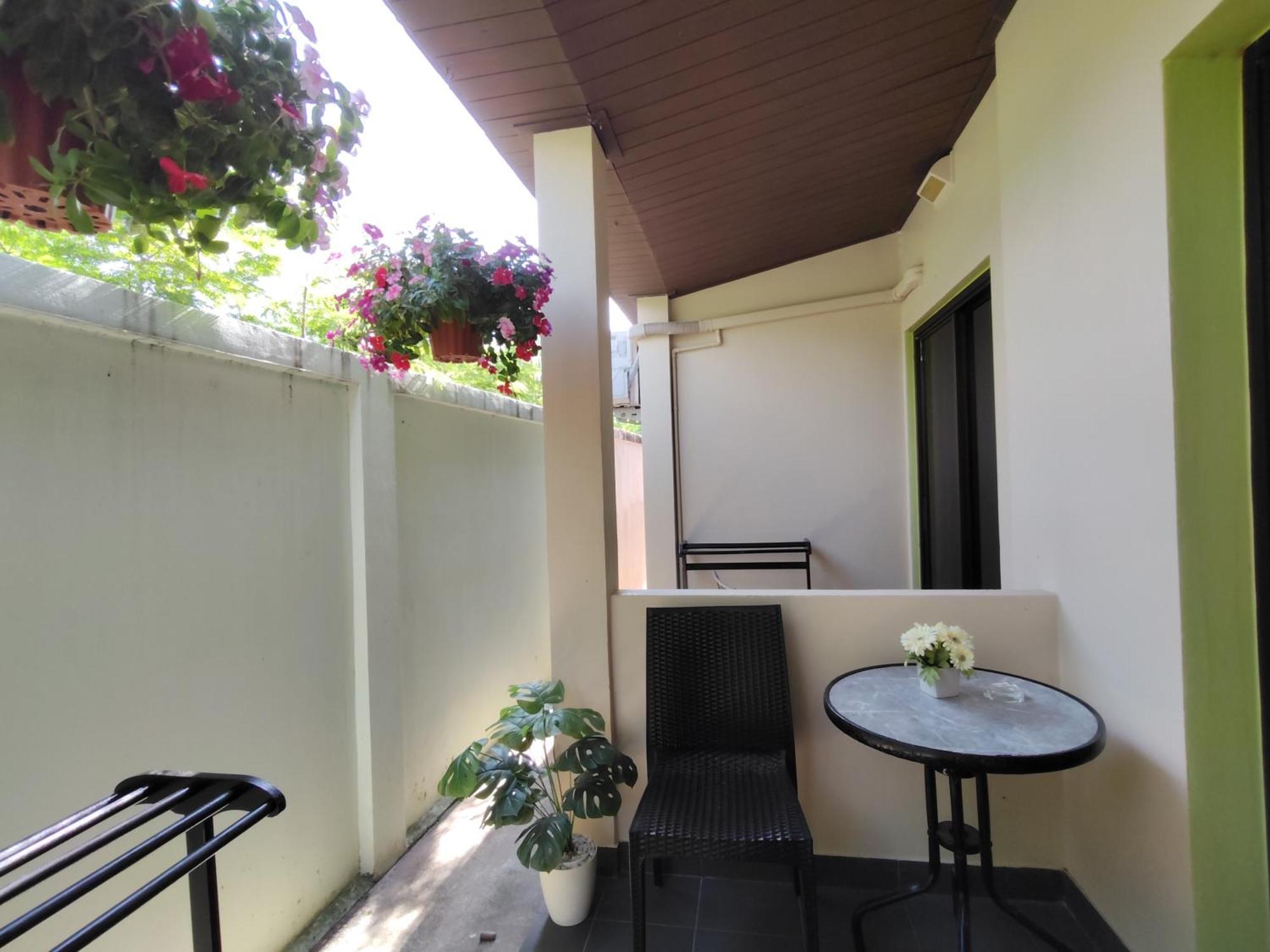 Purimas Resortel Rawai Екстер'єр фото